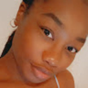 Meet your Posher, Yaya